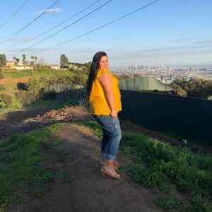 Meet your Posher, Raquel